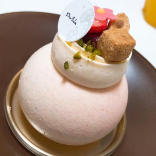 いちごムースのケーキ(シンフラ ／ Shinfula)