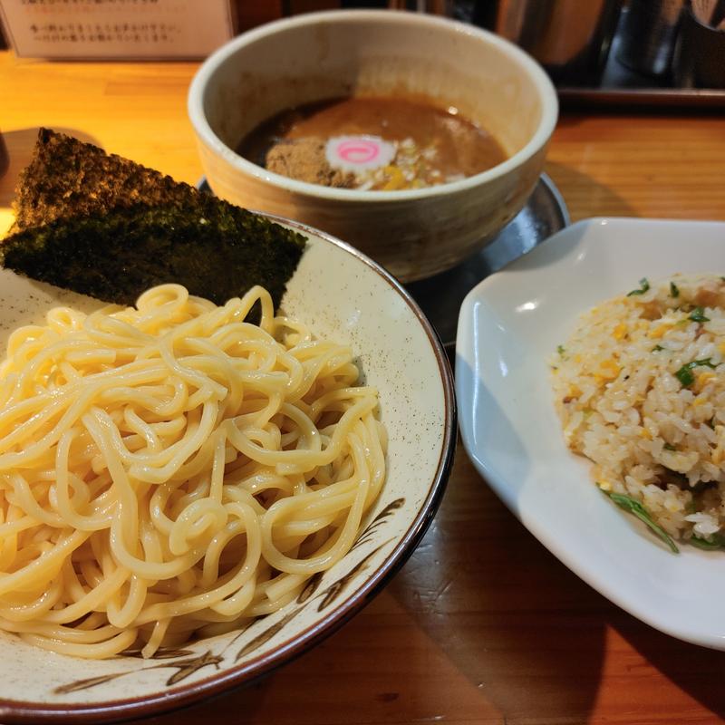 濃厚つけ麺＋半チャーハン(健勝軒)