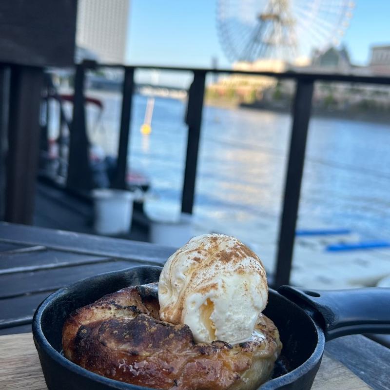(ヘミングウェイ 横浜)