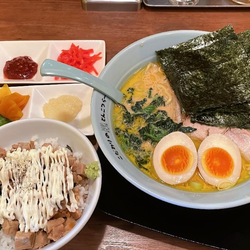 味玉ラーメン 正油(佐々木家 秋田本店 （ササキヤアキタホンテン）)