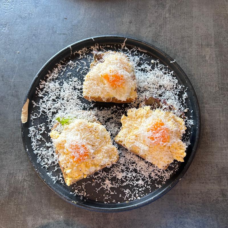 オープンサンド卵と玉子(コーヒーキャンプ　(COFFEE CAMP))