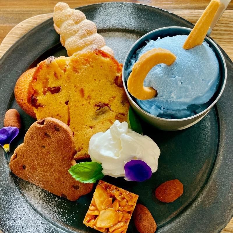 お菓子プレート(焼き菓子＆ジェラート BLUE KETTLE)