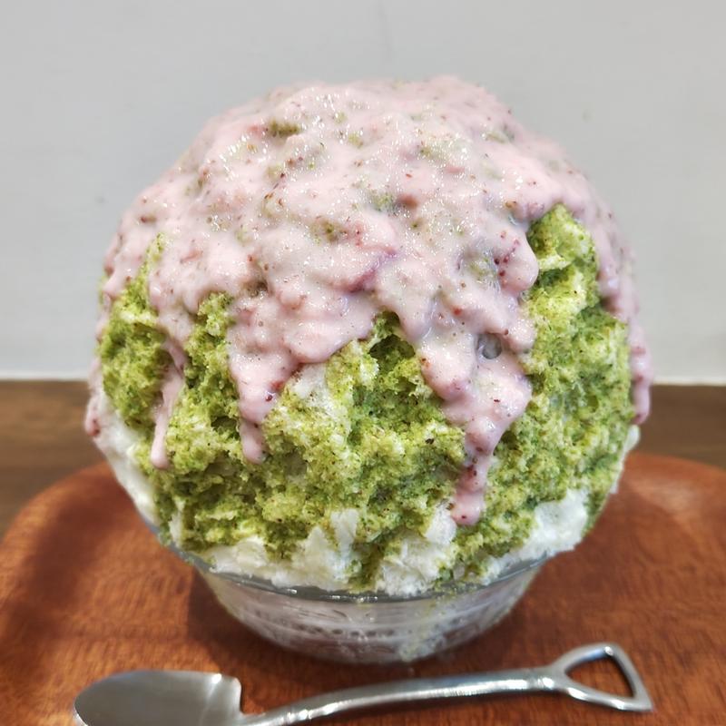 『カスタマイズ祭 』ピスタチオベース＋いちごみるく＋ピスタチオシロップ＋上からいちごみるく(ボアヴェールテール （Bois Vert Terre）)