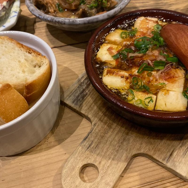 豆腐アヒージョ(太平洋酒場)