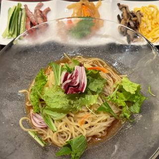 五目冷麺(謝朋殿 橋本ミウィ店)