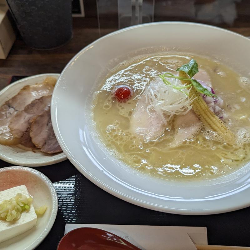 濃厚とりそば白(華久)