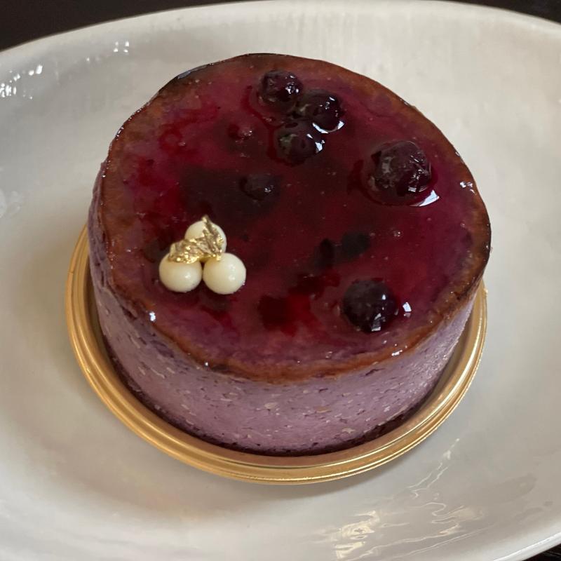 バスクチーズケーキ　ブルーベリー(マヨルカ ベーカリー)