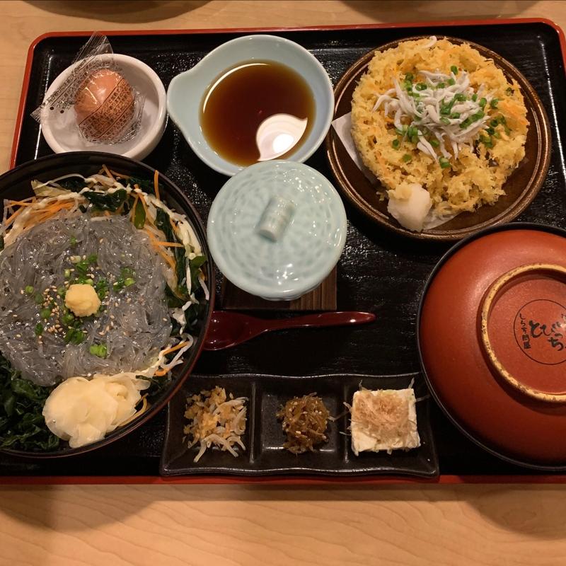 生しらす丼御膳(とびっちょ 本店)