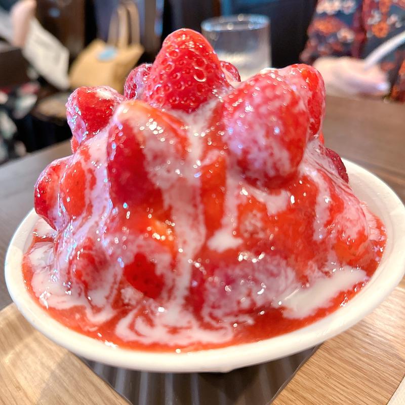 生いちご氷(珈専舎たんぽぽ （こうせんしゃ たんぽぽ）)