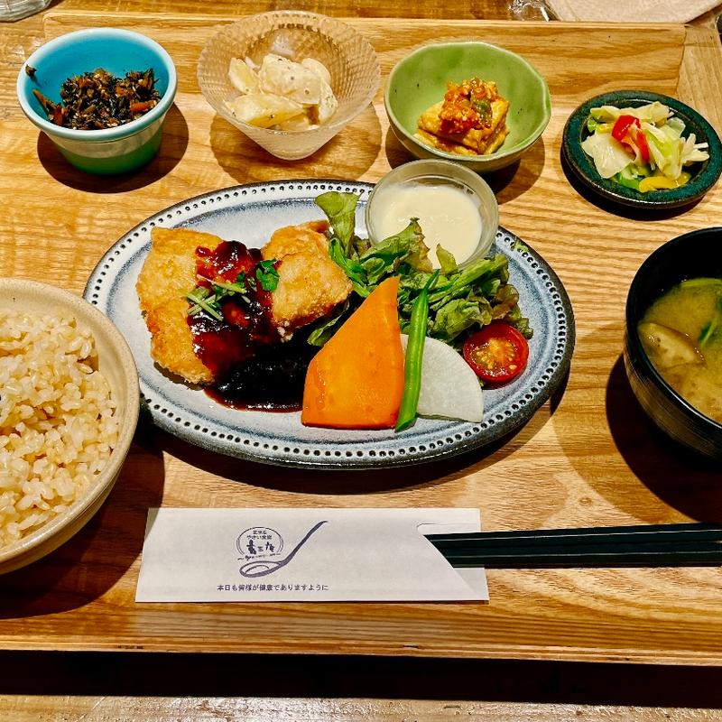 二十四節気の健康定食 肉(季節のごはんと野菜食堂 玄三庵 天王寺ミオプラザ館店)