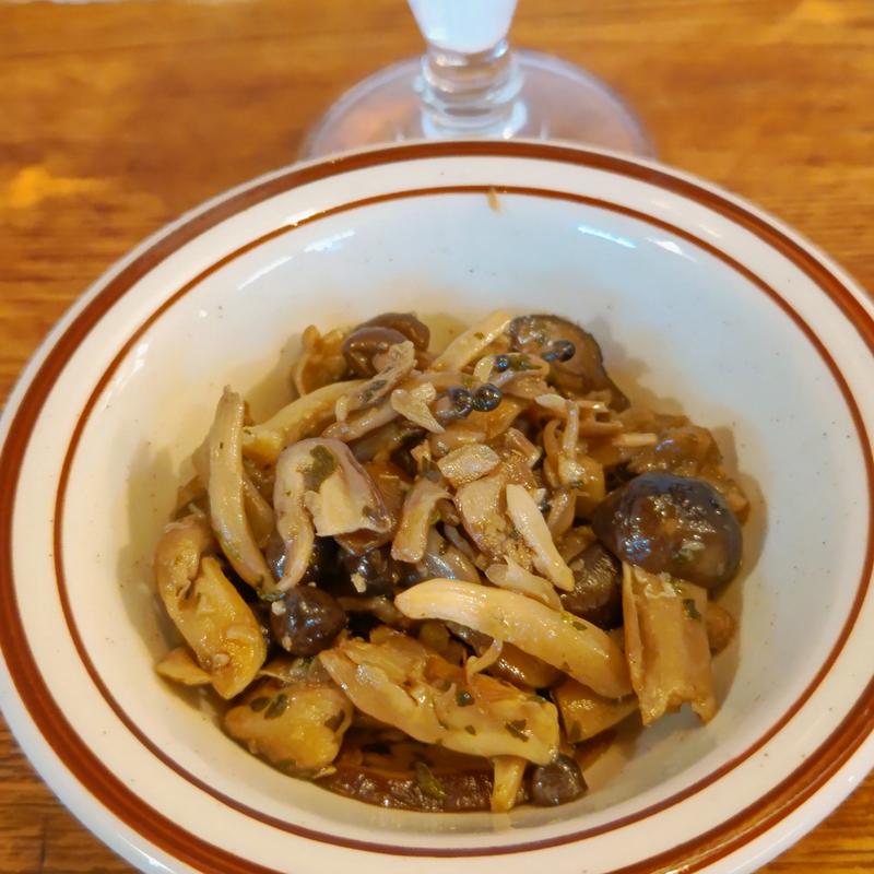 キノコのマリネ(フェニコッテロ クワトロ)