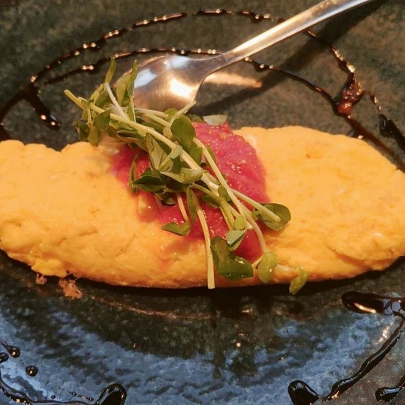 地鶏卵のおいしいオムレツ(信州酒場  山里)