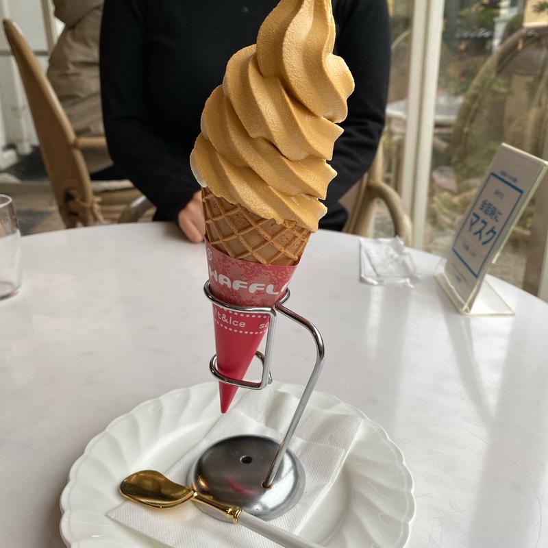 金泉塩キャラメルソフトクリーム(カフェ・ド・ボウ)