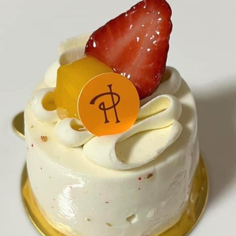 ミラフローレス(ピエール・エルメ・パリ 渋谷ヒカリエ シンクス)