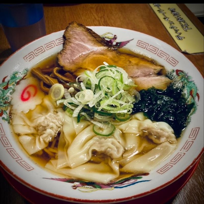 煮干しワンタン麺(つじ製麺所 )