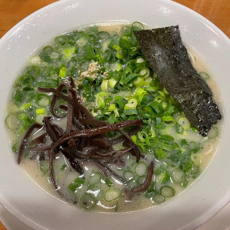 まるきんラーメン＋ネギいっぱい(博多ラーメンまるきん中延店)