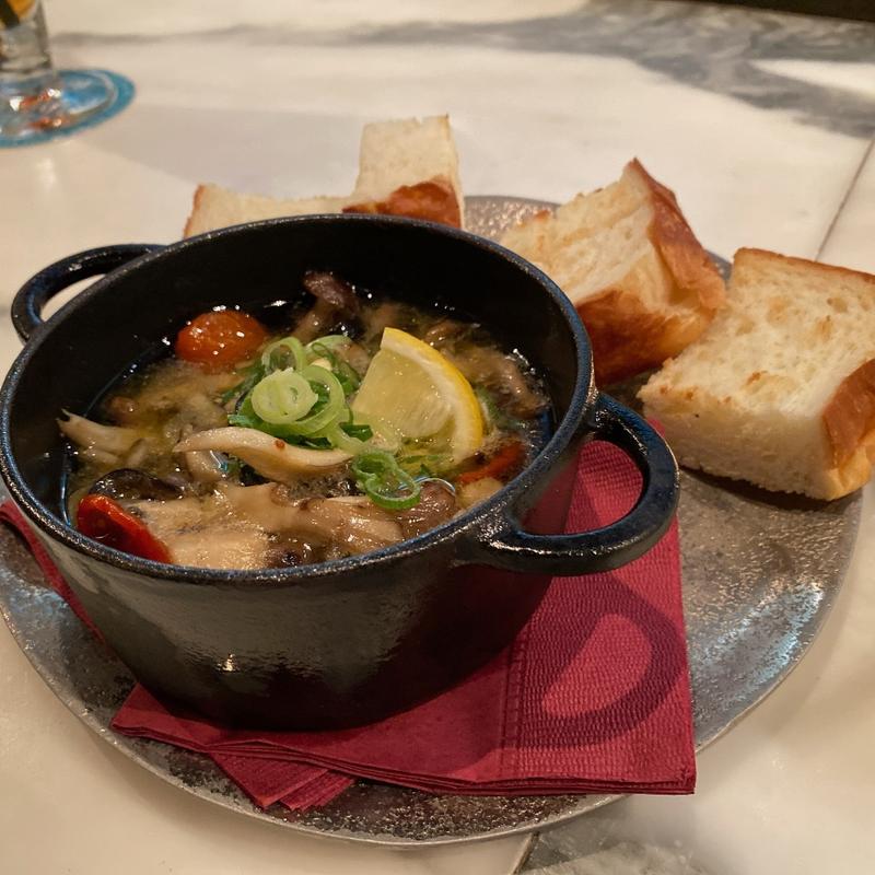 アヒージョ(梅田 ワーフ)