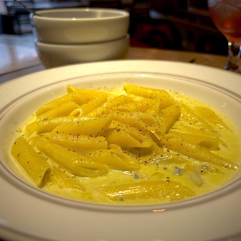 ゴルゴンゾーラクリームペンネ(ワイン酒場 GabuLicious 仙台 （ガブリシャス）)