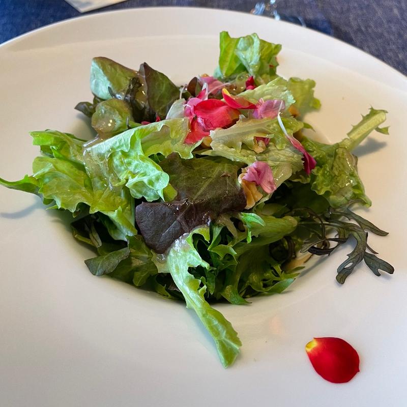 フラワーサラダ(ROTISSERIE BLUE)