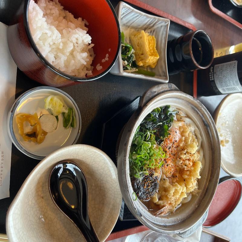 鍋焼きうどん(味どころ 喜多呂 （あじどころ きたろ）)