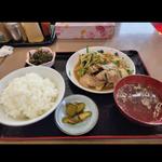 肉ニラ炒め定食(美松食堂)