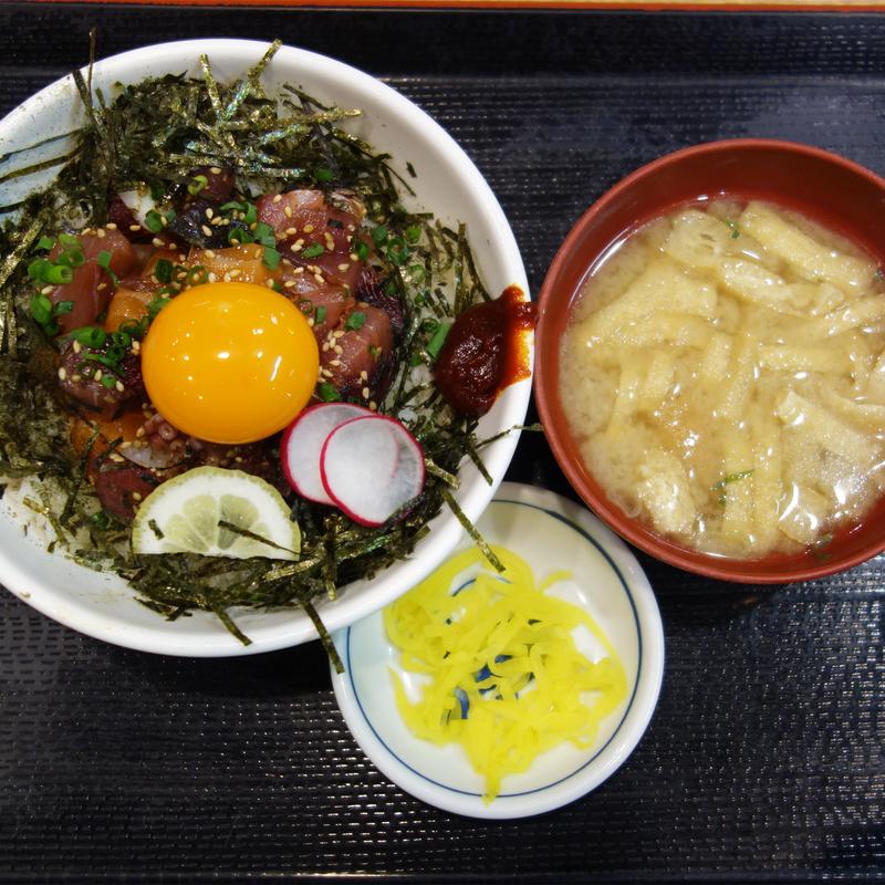 海鮮ユッケ丼(おきよ)
