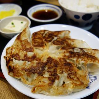 餃子定食(おきよ)