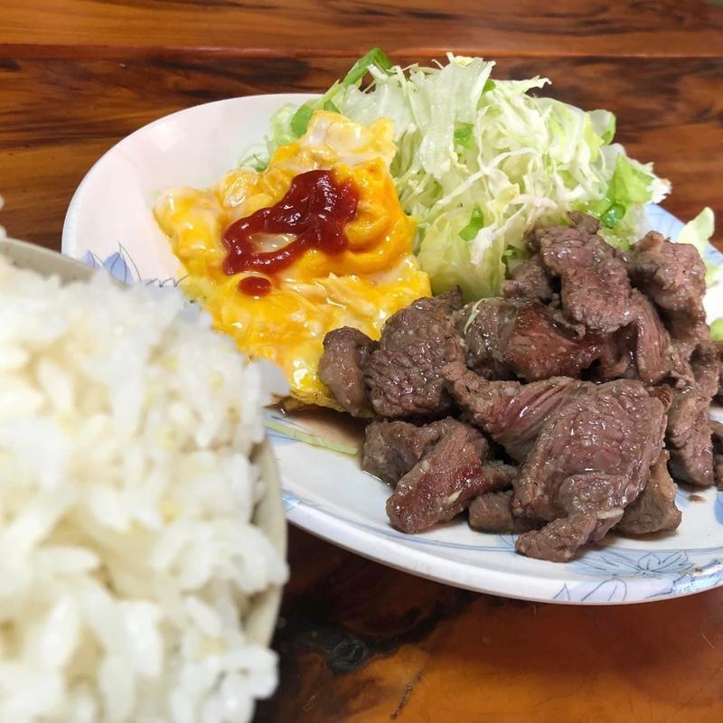 やき肉定食(食堂 守礼)