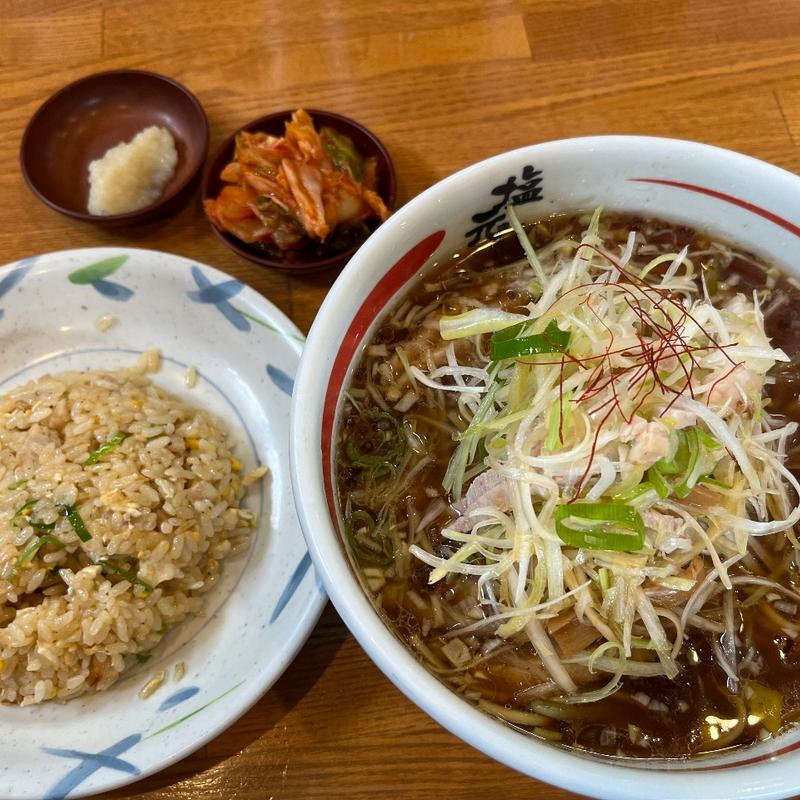 ネギ醤油ラーメン+半チャンセット(本店尼崎 塩元帥)
