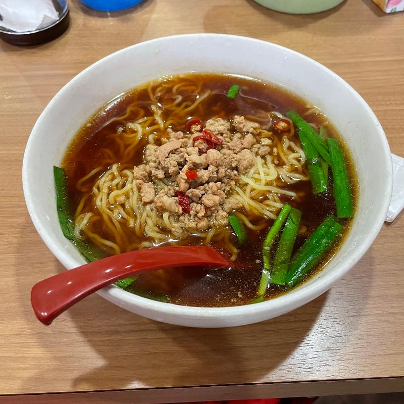 台湾ラーメン+ニンニクチャーハン(四海鮮樓)