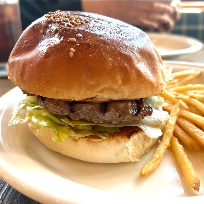 ラムバーガー(L.A.GARAGE 池尻大橋)