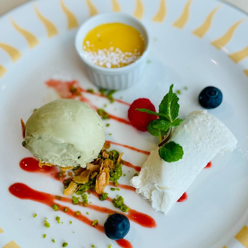 シェフスペシャル　デザート3点盛り(天空のイタリアン Casa Valeria 神楽坂)