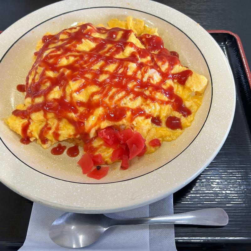 ふわっとジャンボオムライス(伊賀ドライブイン )