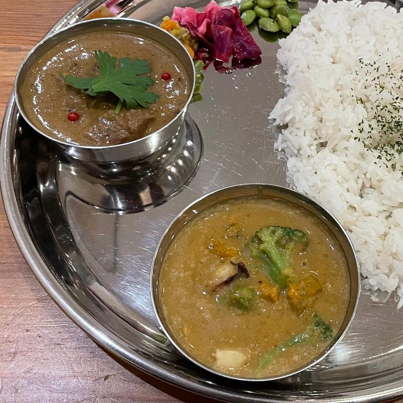 ダブルゥ（2種）(KOSUGI CURRY)