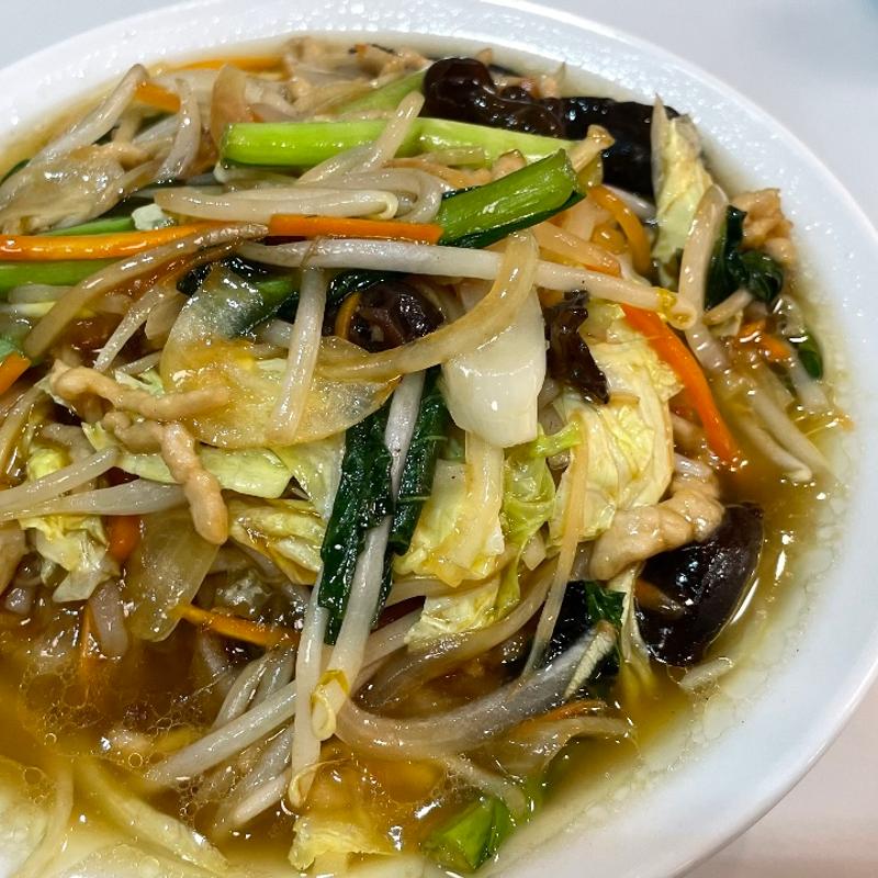 肉ソバ(ルースー麺)(梅華)