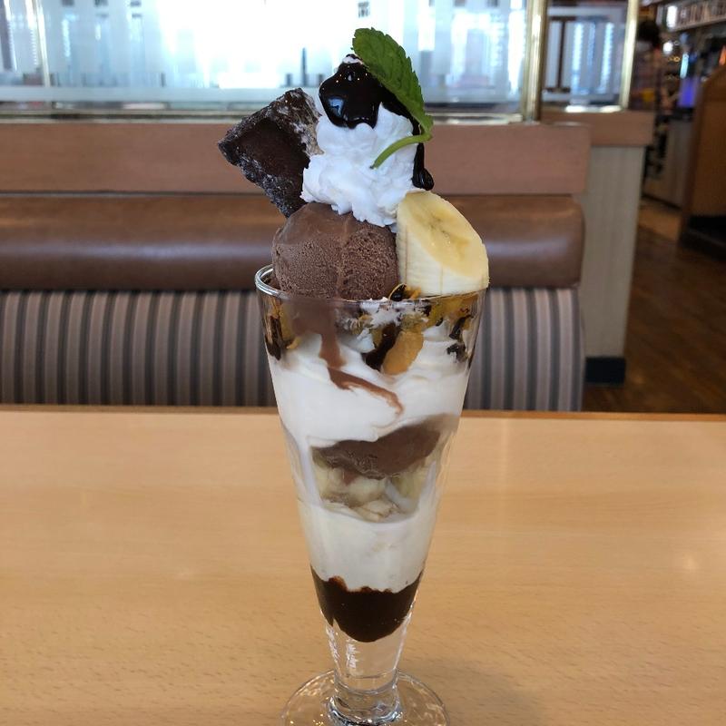 クラシック・ショコラパフェ(ジョナサン 足立入谷店)