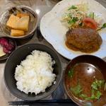 ハンバーグ定食(はるちん家)