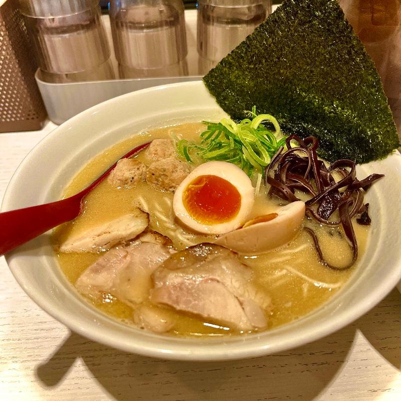 超濃厚鶏白湯そば(濃厚京鶏白湯らーめん めんや 美鶴 （ミツル）)