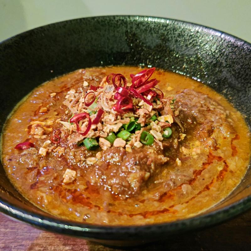 牛筋カレーラーメン(豆乳ラーメンSOY)