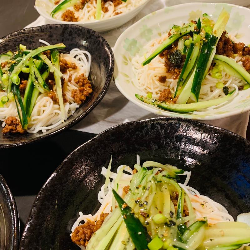 坦々素麺(ダイニングバーReturnリターン)