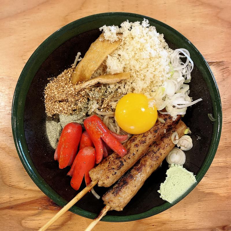 冷やしたぬきそばセット 蕎麦の実入りカオマンガイ付き(ひやてんLABO)