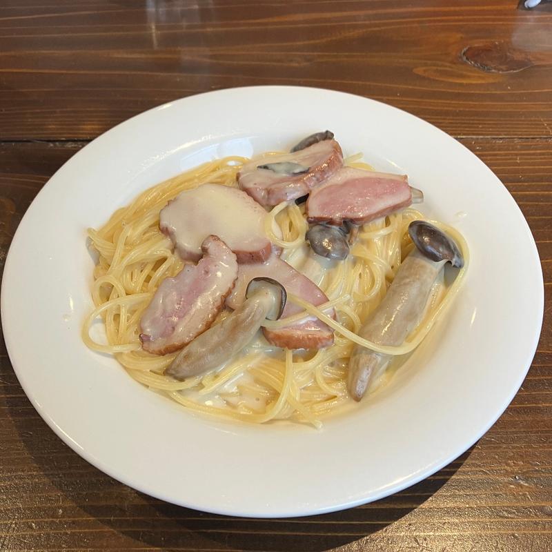 鴨肉のスモークとぶなクイーン(クオーレドーロ)