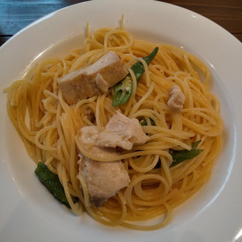 鰆とオクラのペペロンチーノ(クオーレドーロ)