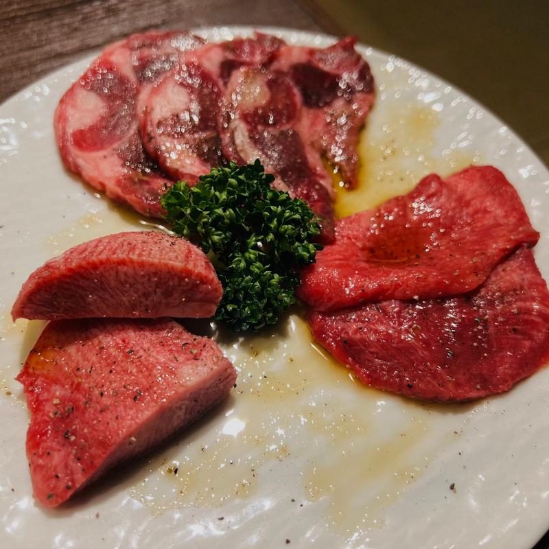 舌賛三種盛り(たれ焼肉 金肉屋 渋谷道玄坂本店)