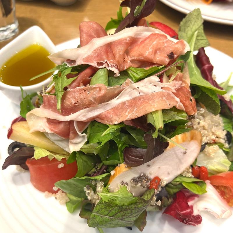 シェフズサラダ(Le Bar a Vin52 AZABU TOKYO アトレ恵比寿西館店)