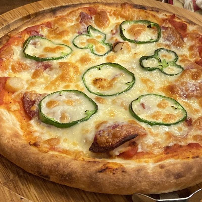 店長おすすめピザ(麻生の隠れ家居酒屋BeBe’ya)