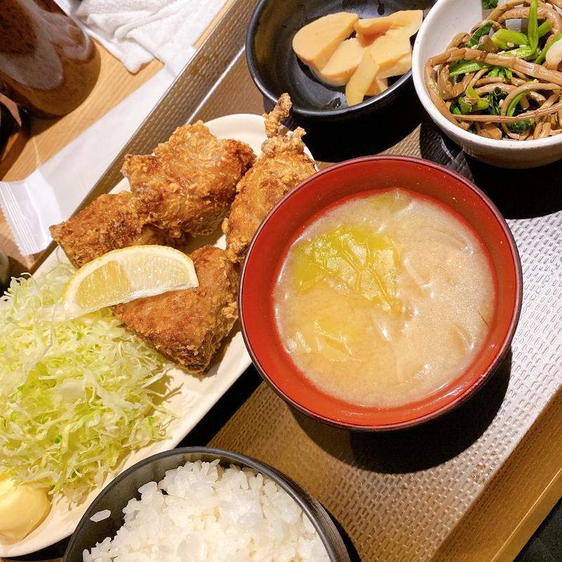 脳天フライ定食(脳天屋 本家 八丁堀店)