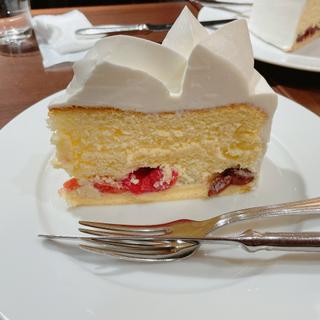ダークチェリーのスフレチーズケーキ(HARBS 阪急三番街店)