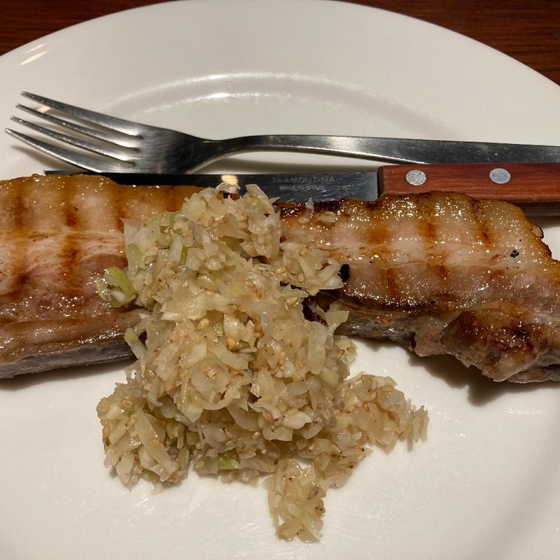 白金豚厚切りバラ肉のネギ塩カルビ(ビアレストラン アリーブ 北上店 )