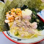 塩ネギラーメン＋海苔＋わかめ＋サービス辛タマ(ラーメンショップ 122号騎西店)